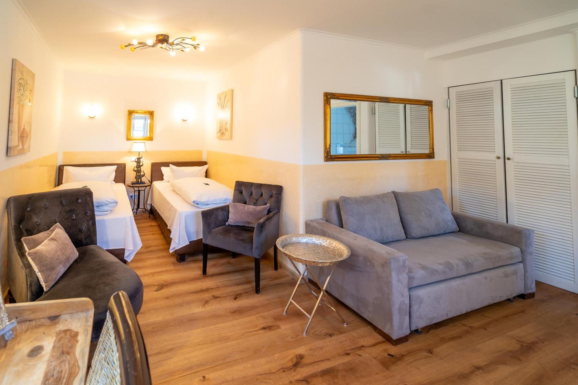 Landhaus Hotel Wolfratshausen Luaran gambar