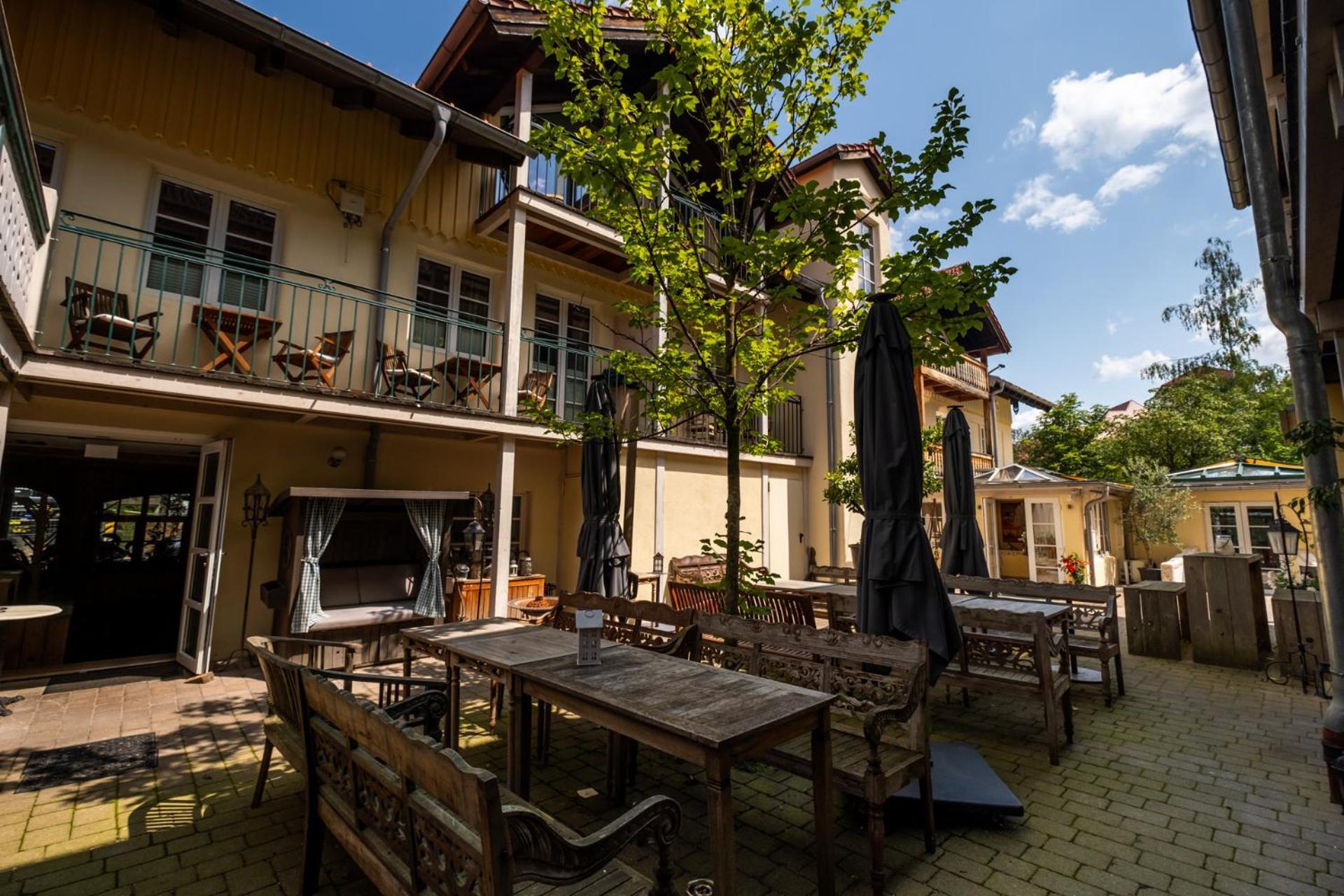 Landhaus Hotel Wolfratshausen Luaran gambar